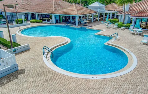 328 Hammocks Trail Greenacres FL 33413