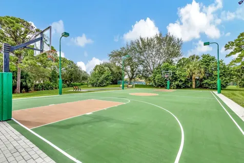 328 Hammocks Trail Greenacres FL 33413
