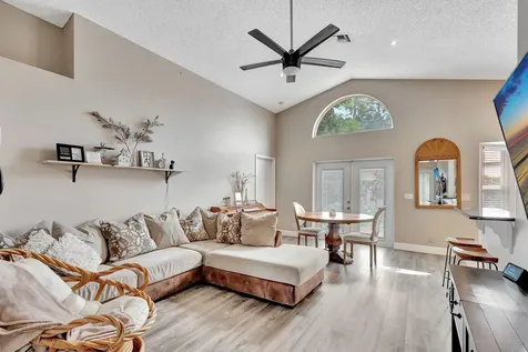 328 Hammocks Trail Greenacres FL 33413