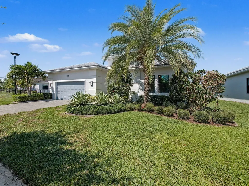 5353 Siesta Key Lane Westlake FL 33470