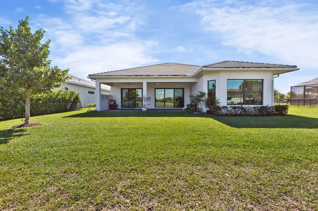 5353 Siesta Key Lane Westlake FL 33470