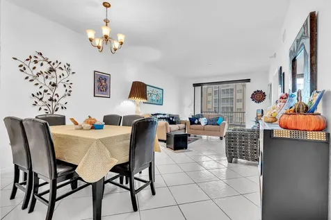 7623 Southampton Terrace Tamarac FL 33321