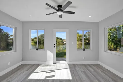 3271 NW 17th Street Lauderhill FL 33311