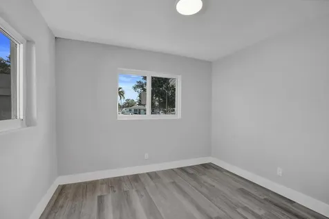 3271 NW 17th Street Lauderhill FL 33311
