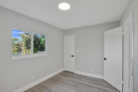 3271 NW 17th Street Lauderhill FL 33311