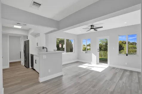 3271 NW 17th Street Lauderhill FL 33311