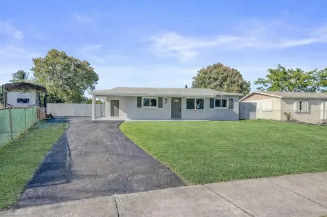 3271 NW 17th Street Lauderhill FL 33311