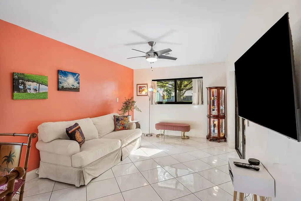 5664 Willow Creek Court Delray Beach FL 33484