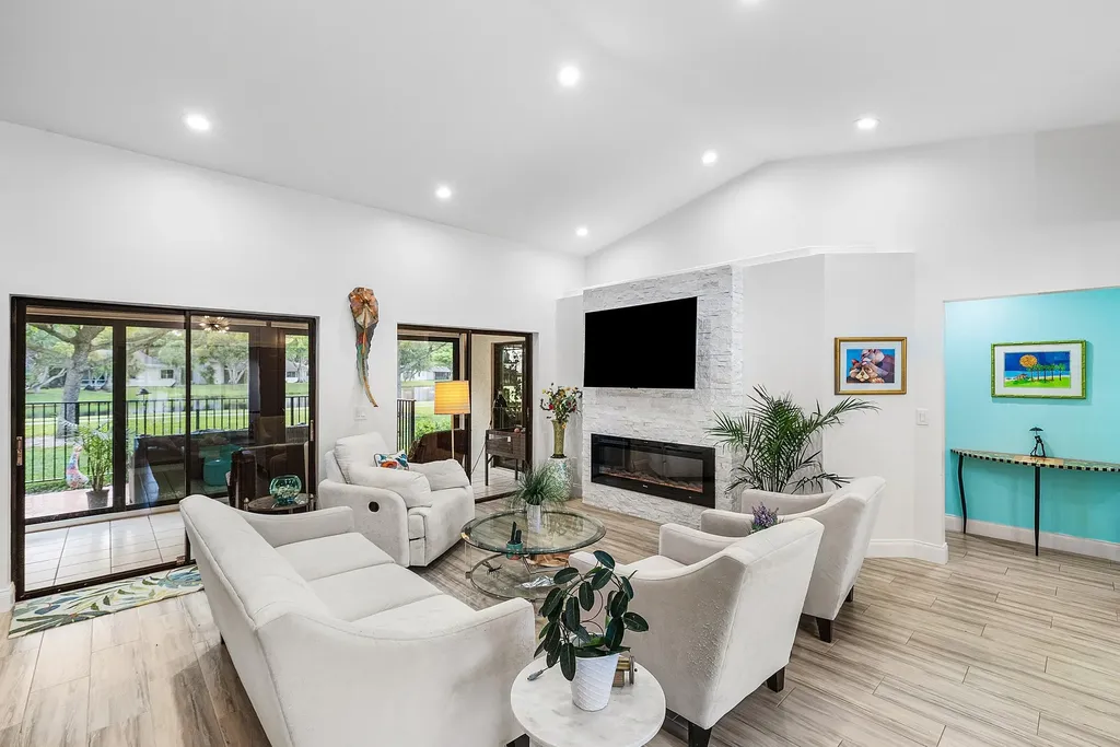 5664 Willow Creek Court Delray Beach FL 33484
