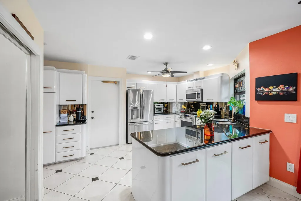 5664 Willow Creek Court Delray Beach FL 33484