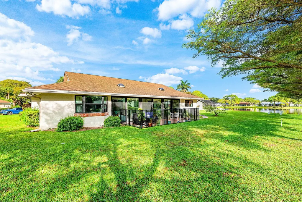 5664 Willow Creek Court Delray Beach FL 33484
