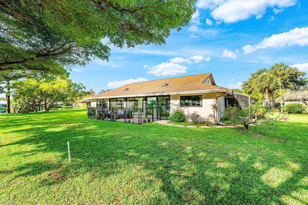 5664 Willow Creek Court Delray Beach FL 33484