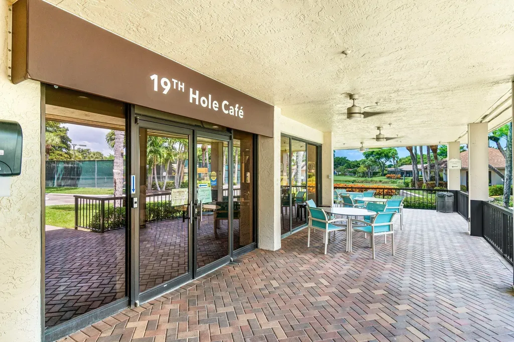 5664 Willow Creek Court Delray Beach FL 33484