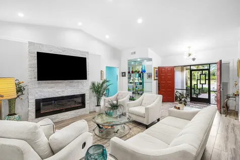 5664 Willow Creek Court Delray Beach FL 33484