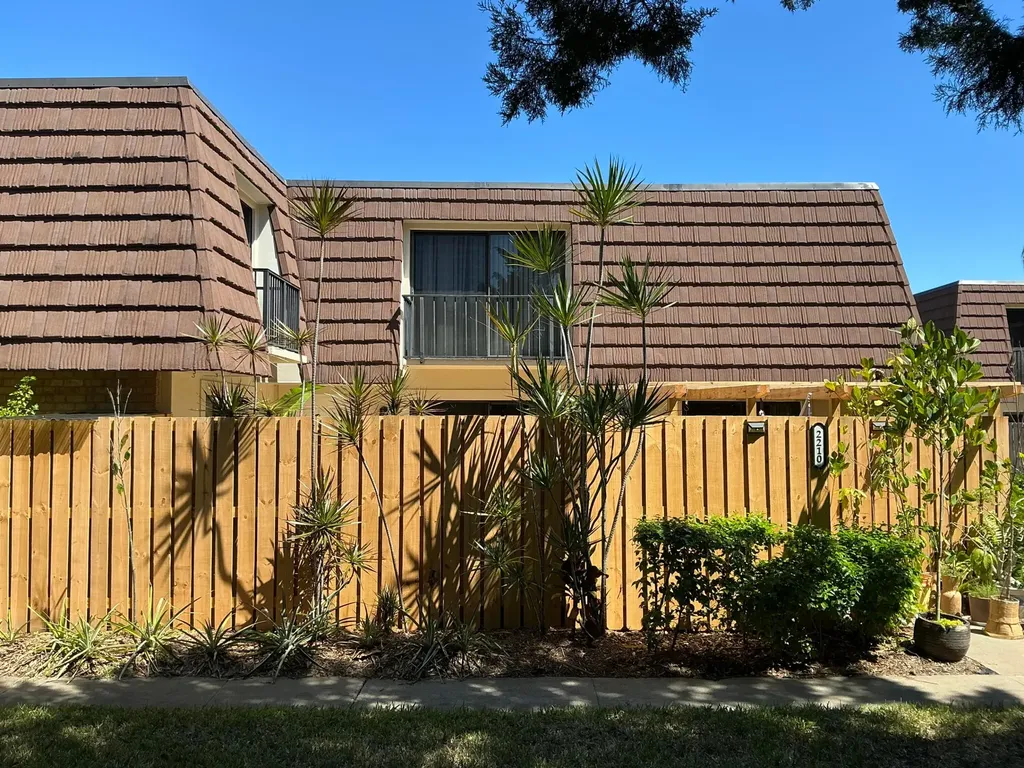 2210 22nd Lane Palm Beach Gardens FL 33418