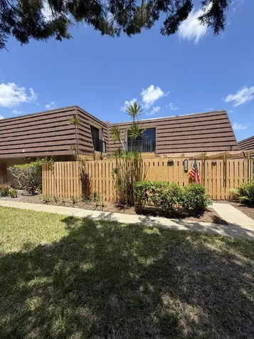 2210 22nd Lane Palm Beach Gardens FL 33418
