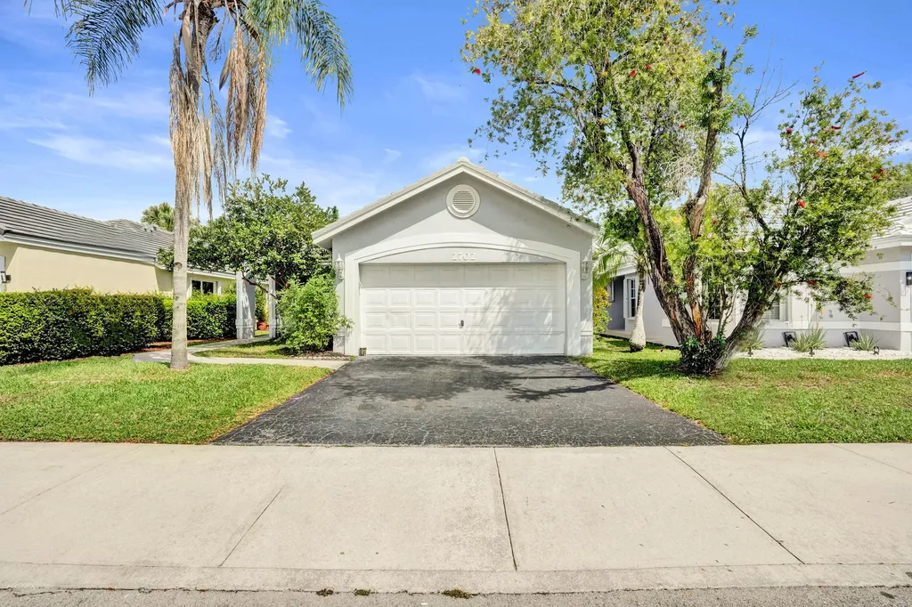 2702 Arborwood Road Davie FL 33328