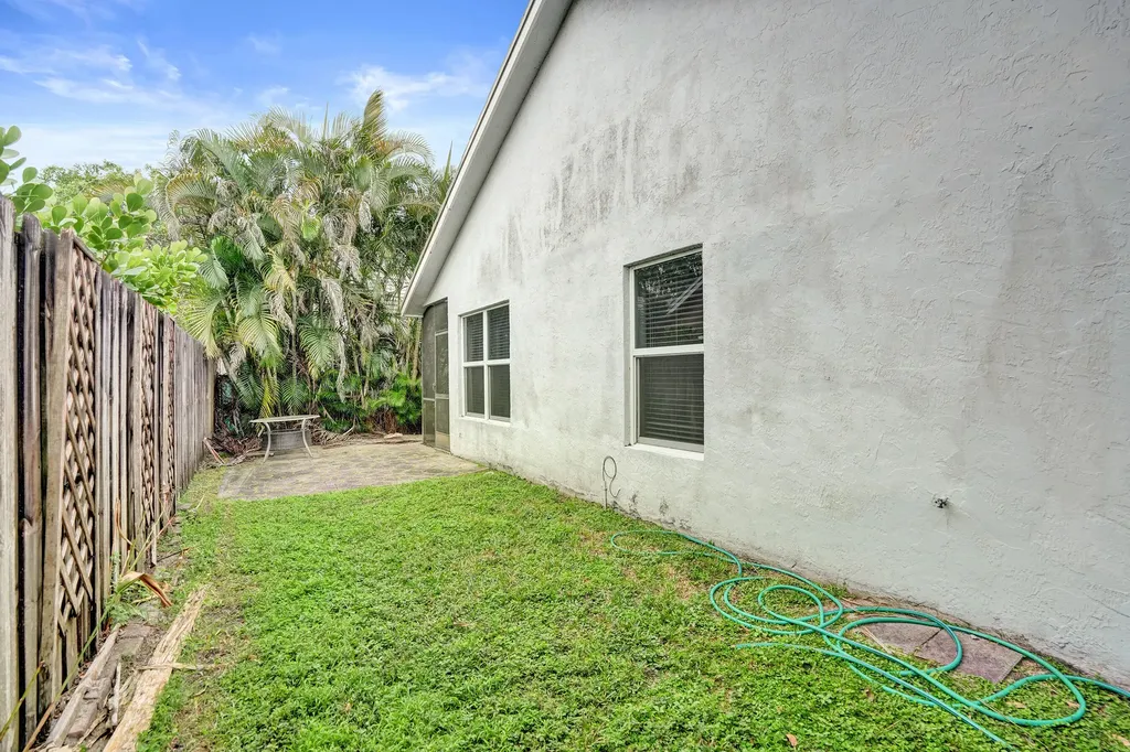 2702 Arborwood Road Davie FL 33328