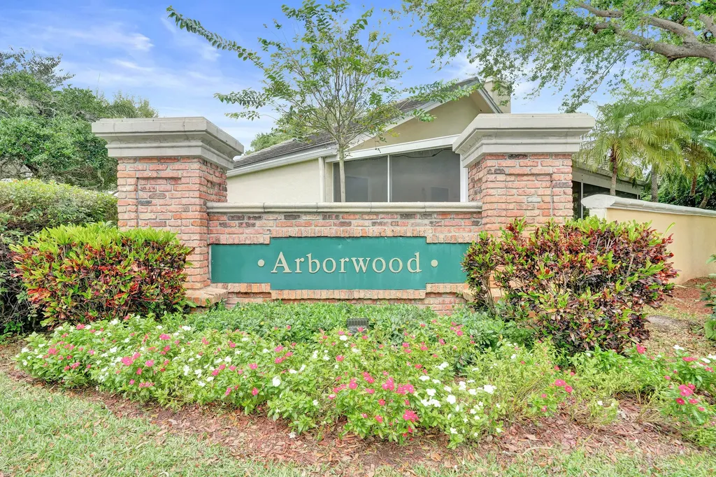 2702 Arborwood Road Davie FL 33328