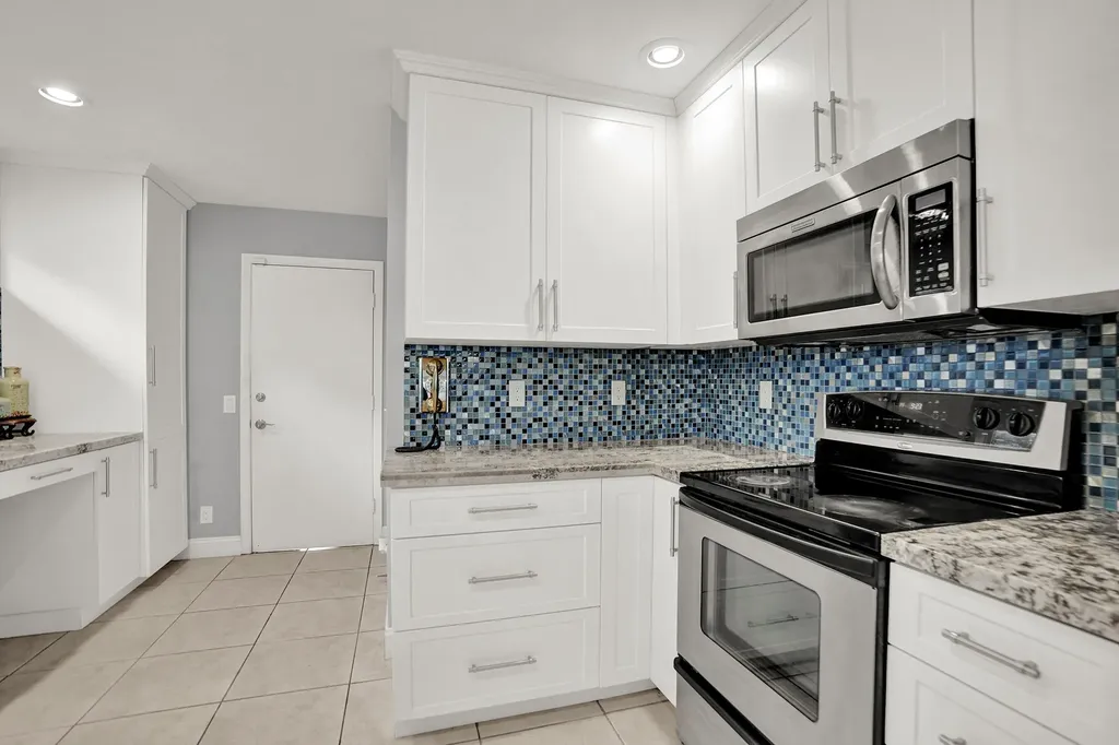 2702 Arborwood Road Davie FL 33328