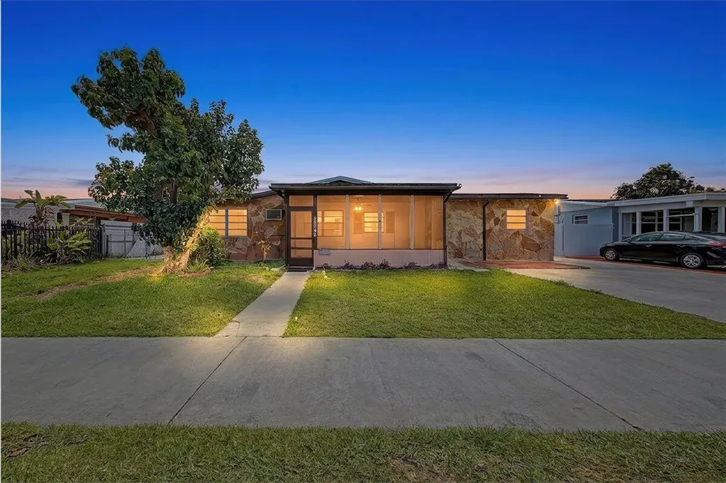 15042 SW 297th Terrace Homestead FL 33033