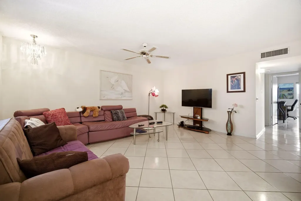 418 Monaco I Court Delray Beach FL 33446