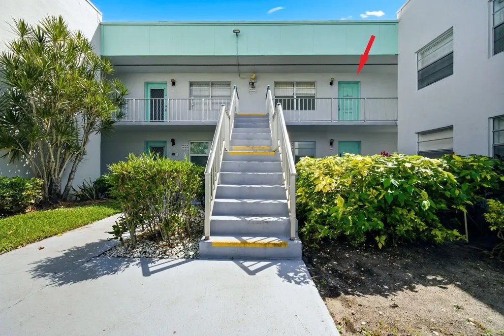 418 Monaco I Court Delray Beach FL 33446