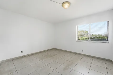 2671 Riverside Drive Coral Springs FL 33065