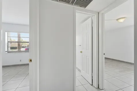 2671 Riverside Drive Coral Springs FL 33065