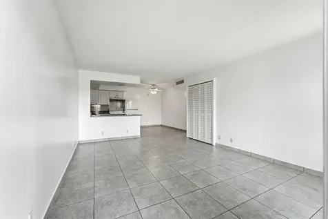 2671 Riverside Drive Coral Springs FL 33065