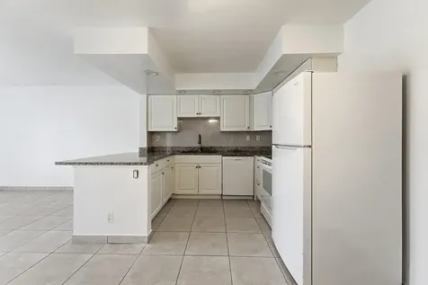 2671 Riverside Drive Coral Springs FL 33065
