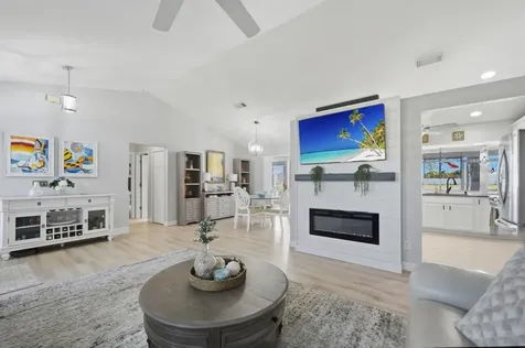 5754 NW Jigsaw Lane Port St Lucie FL 34986