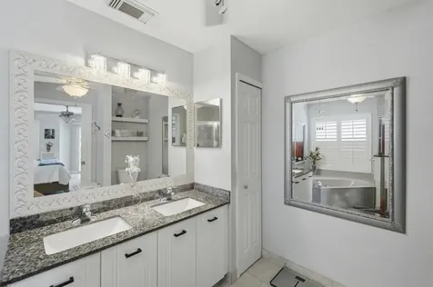 5754 NW Jigsaw Lane Port St Lucie FL 34986