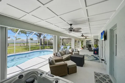 5754 NW Jigsaw Lane Port St Lucie FL 34986
