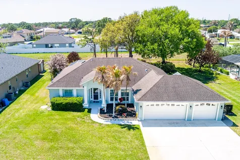 5754 NW Jigsaw Lane Port St Lucie FL 34986