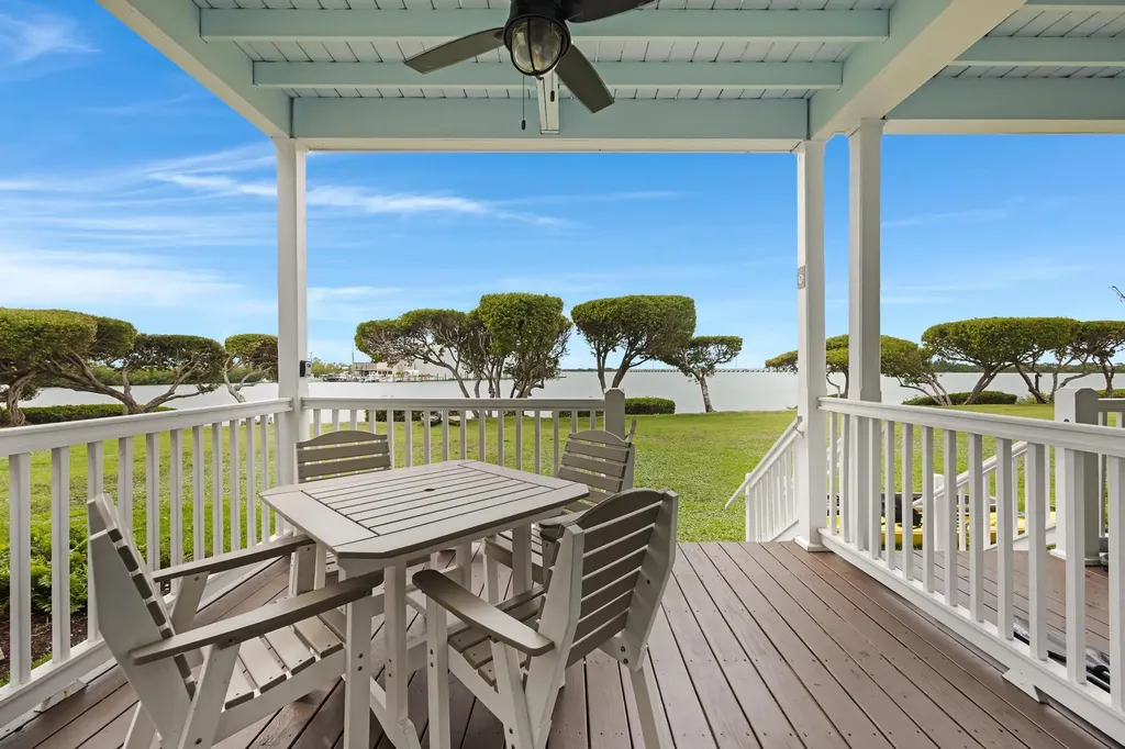5067 Sunset Village Drive Duck Key FL 33050