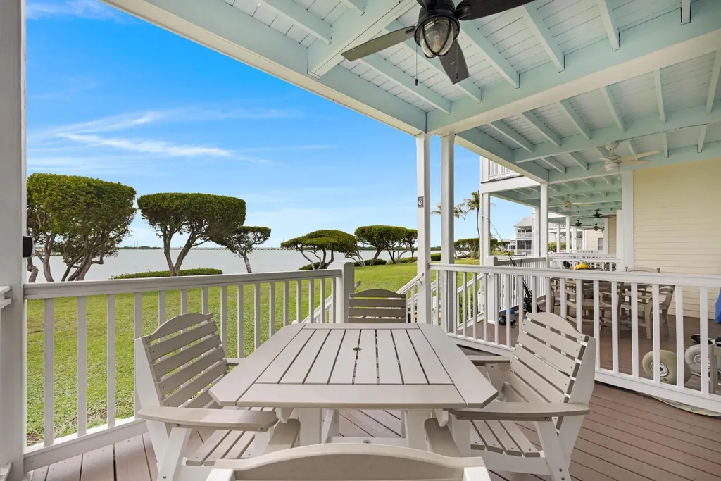 5067 Sunset Village Drive Duck Key FL 33050
