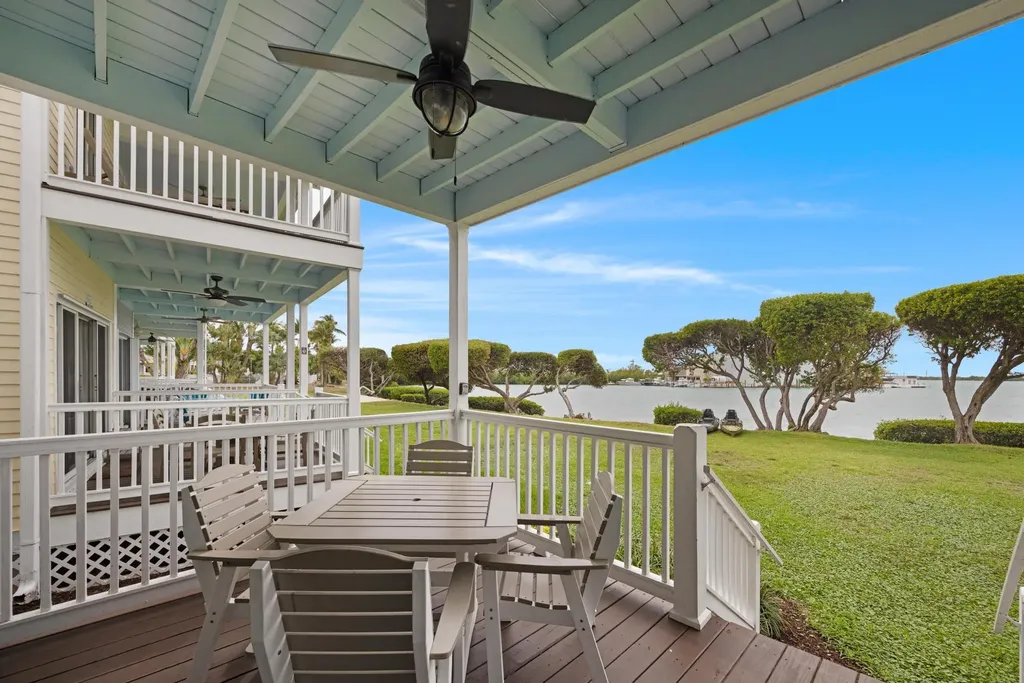 5067 Sunset Village Drive Duck Key FL 33050