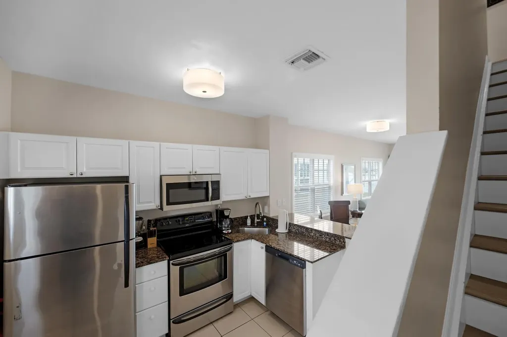 5067 Sunset Village Drive Duck Key FL 33050