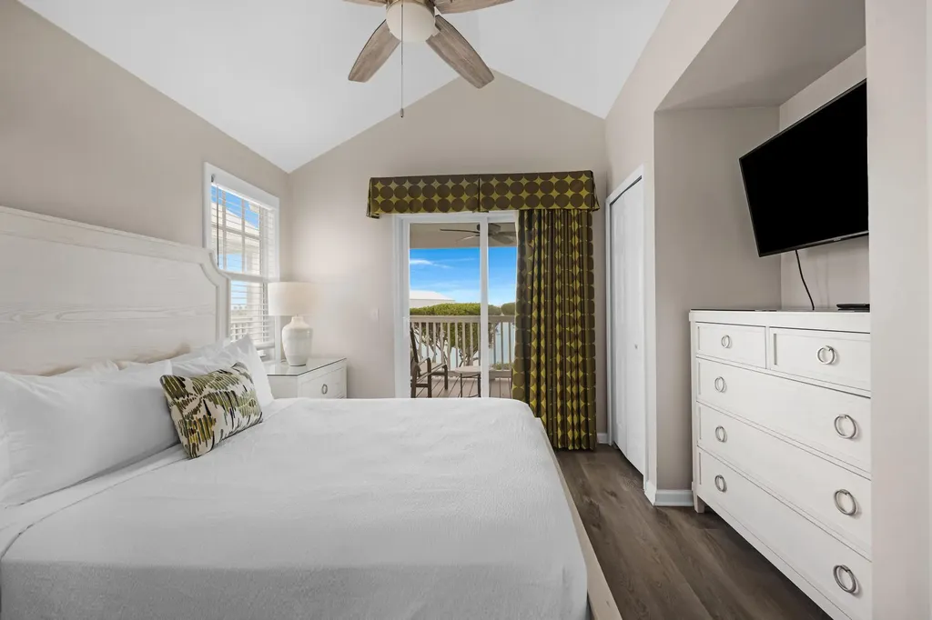 5067 Sunset Village Drive Duck Key FL 33050