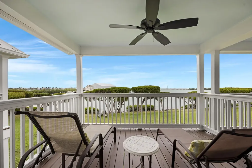 5067 Sunset Village Drive Duck Key FL 33050