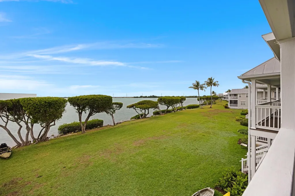 5067 Sunset Village Drive Duck Key FL 33050