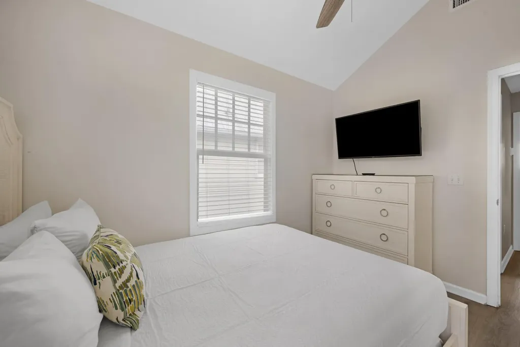 5067 Sunset Village Drive Duck Key FL 33050