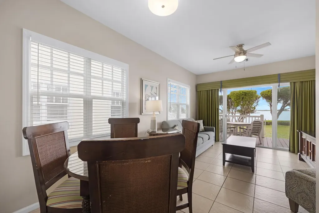 5067 Sunset Village Drive Duck Key FL 33050