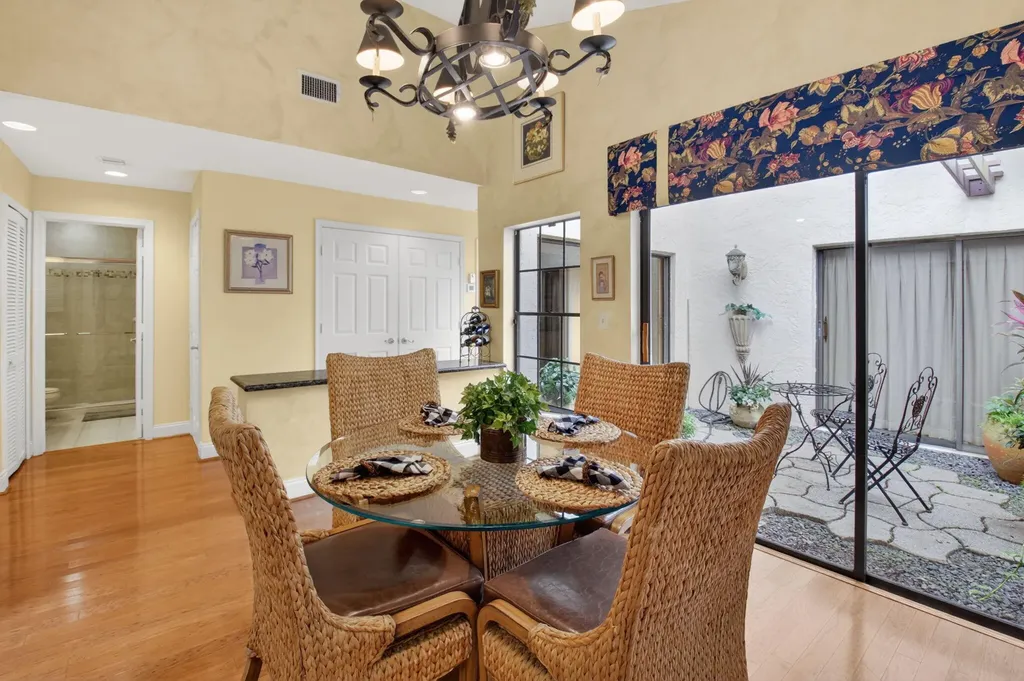 21700 Club Villa Terrace Boca Raton FL 33433