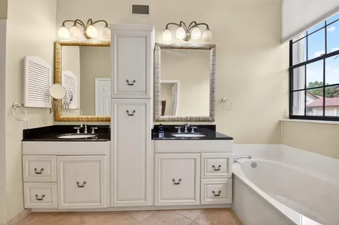 21700 Club Villa Terrace Boca Raton FL 33433