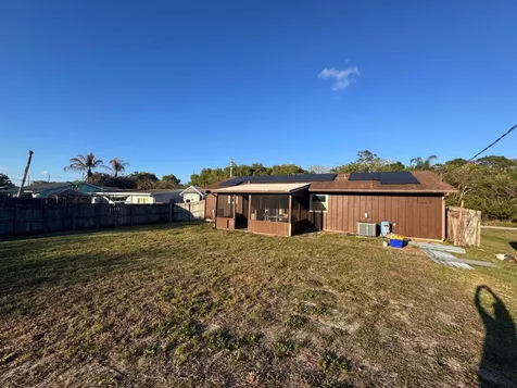 5638 SE Pine Avenue Stuart FL 34997