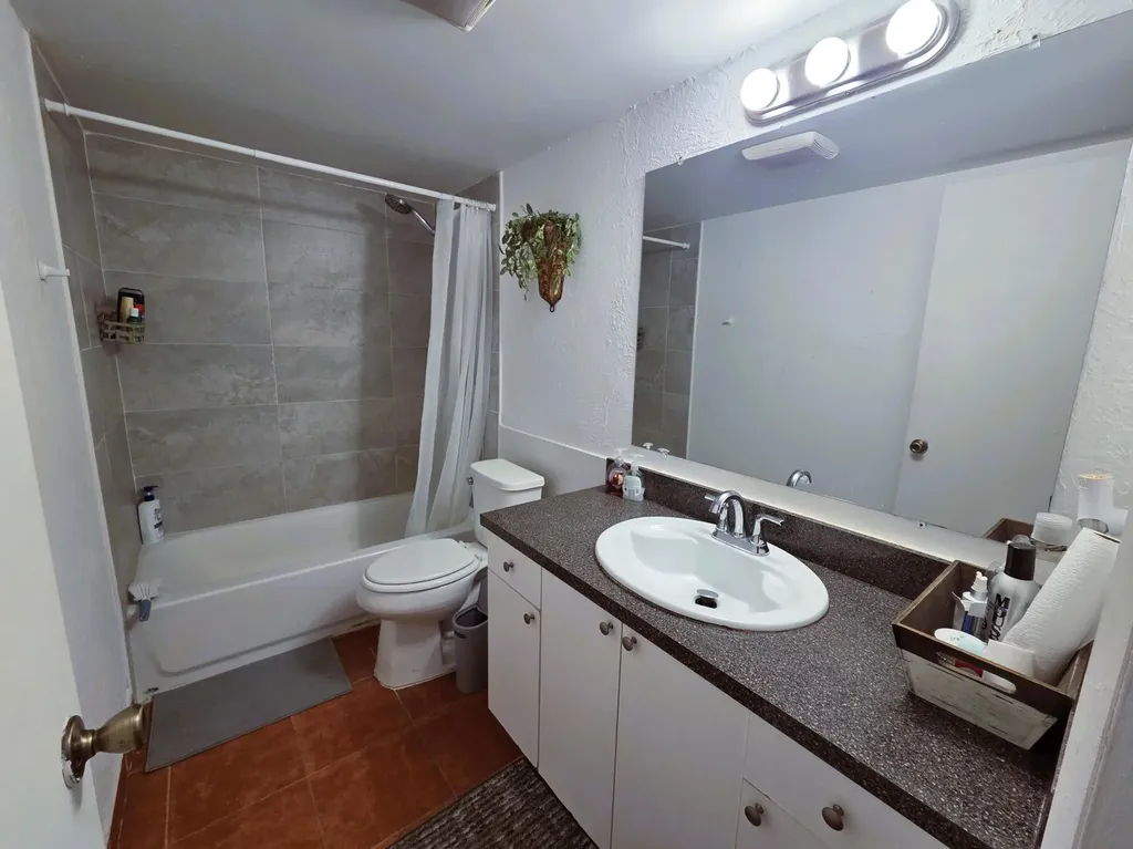 3156 N Pine Island Road Sunrise FL 33351