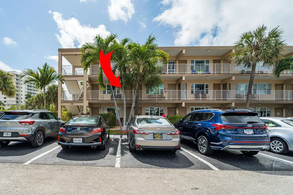 3200 NE 7th Court Pompano Beach FL 33062