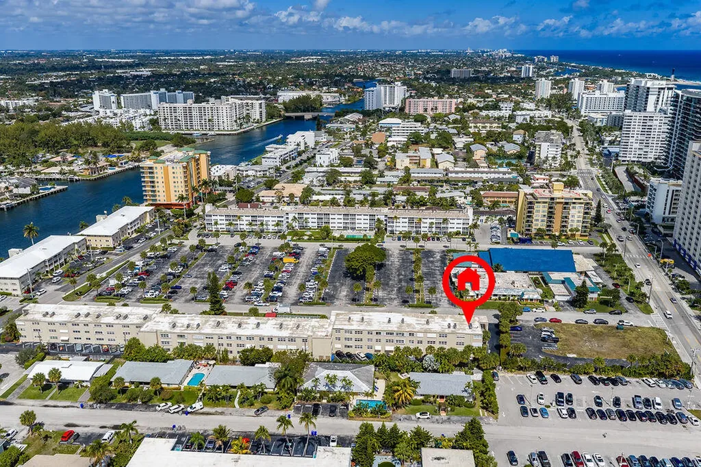 3200 NE 7th Court Pompano Beach FL 33062